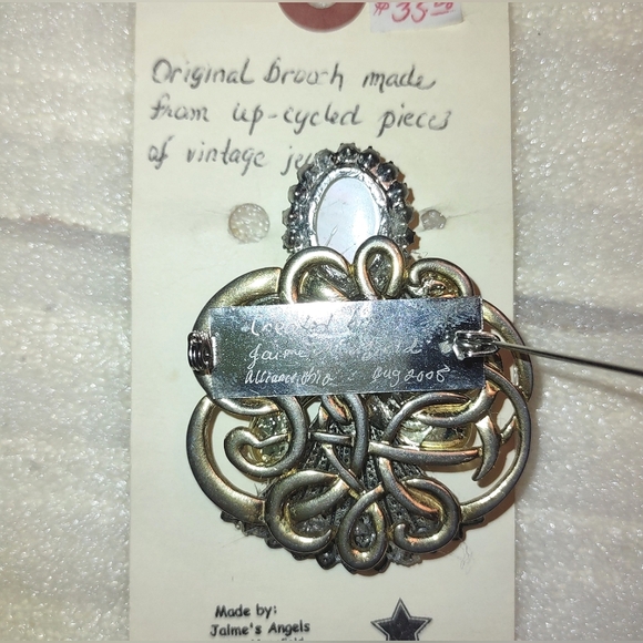 Pro Football Hall of Fame theme Angel Brooch - Picture 11 of 16